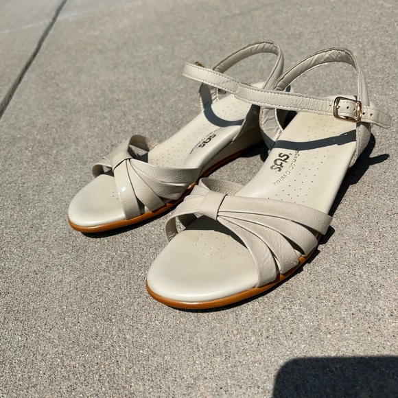 SAS Sandles. 8 WW - Picture 1 of 13